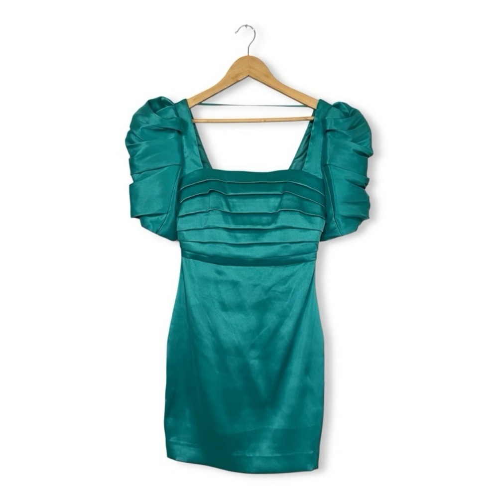 Jewel Badgley Mischka Bright Emerald Pleated Puff‎ Sleeve Dress, size 6